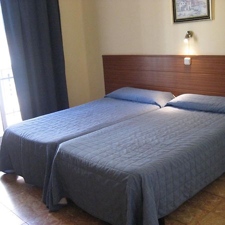 Hostal Bejar Barcelona Kültér fotó