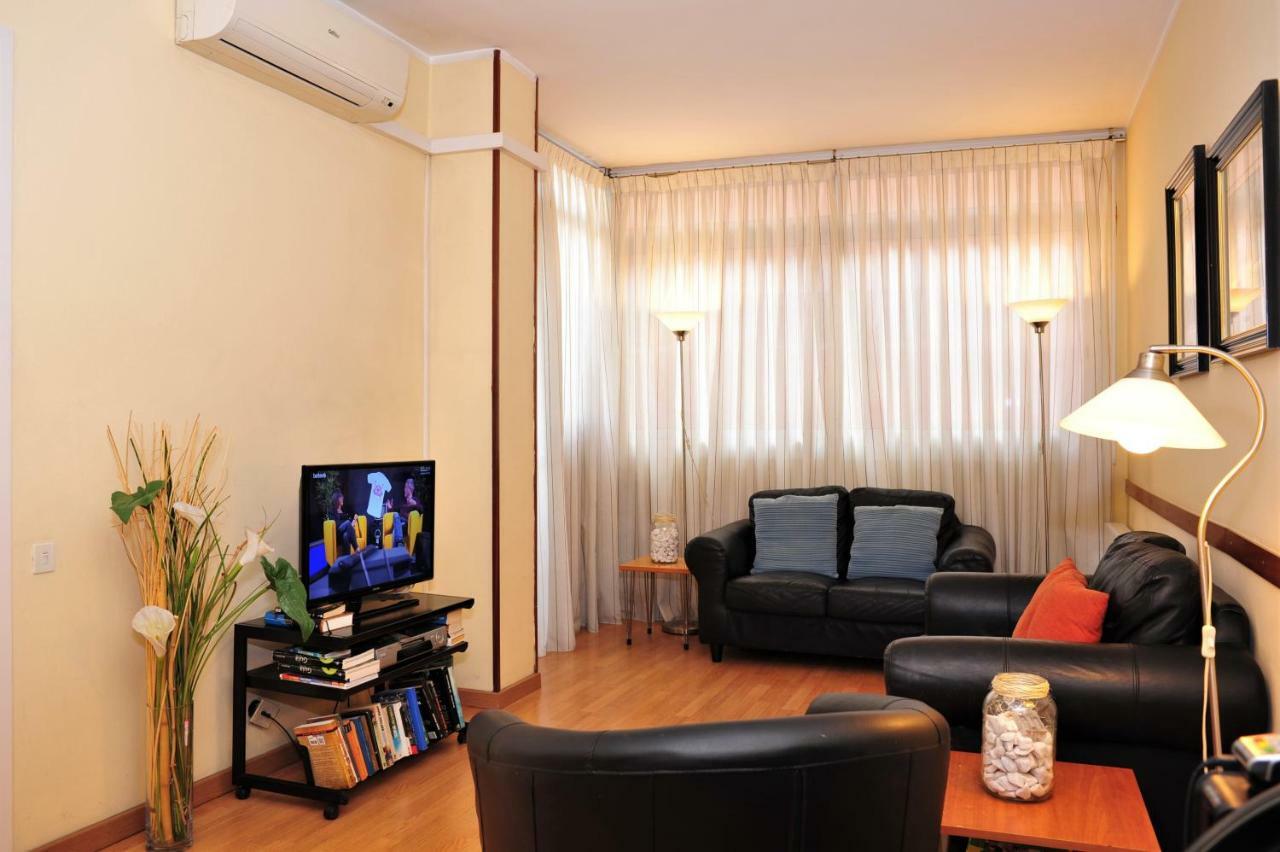 Hostal Bejar Barcelona Kültér fotó
