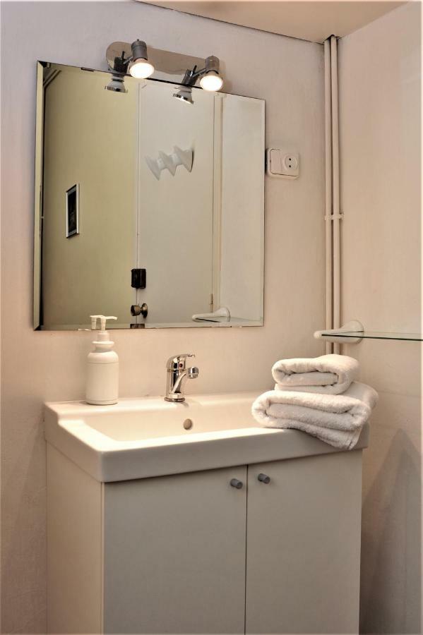 Hostal Bejar Barcelona Kültér fotó