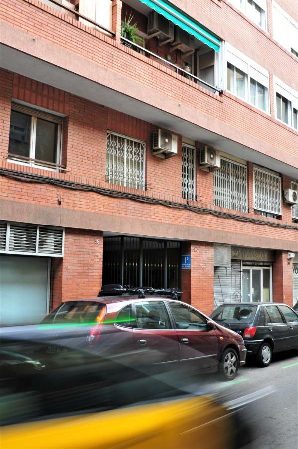 Hostal Bejar Barcelona Kültér fotó